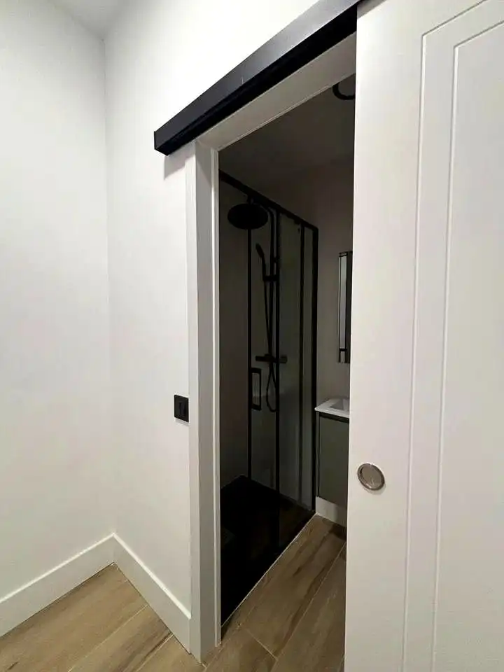 Badezimmer von Wohnung zur Miete in Madrid mit Heizung, Terrasse und Haustiere erlaubt