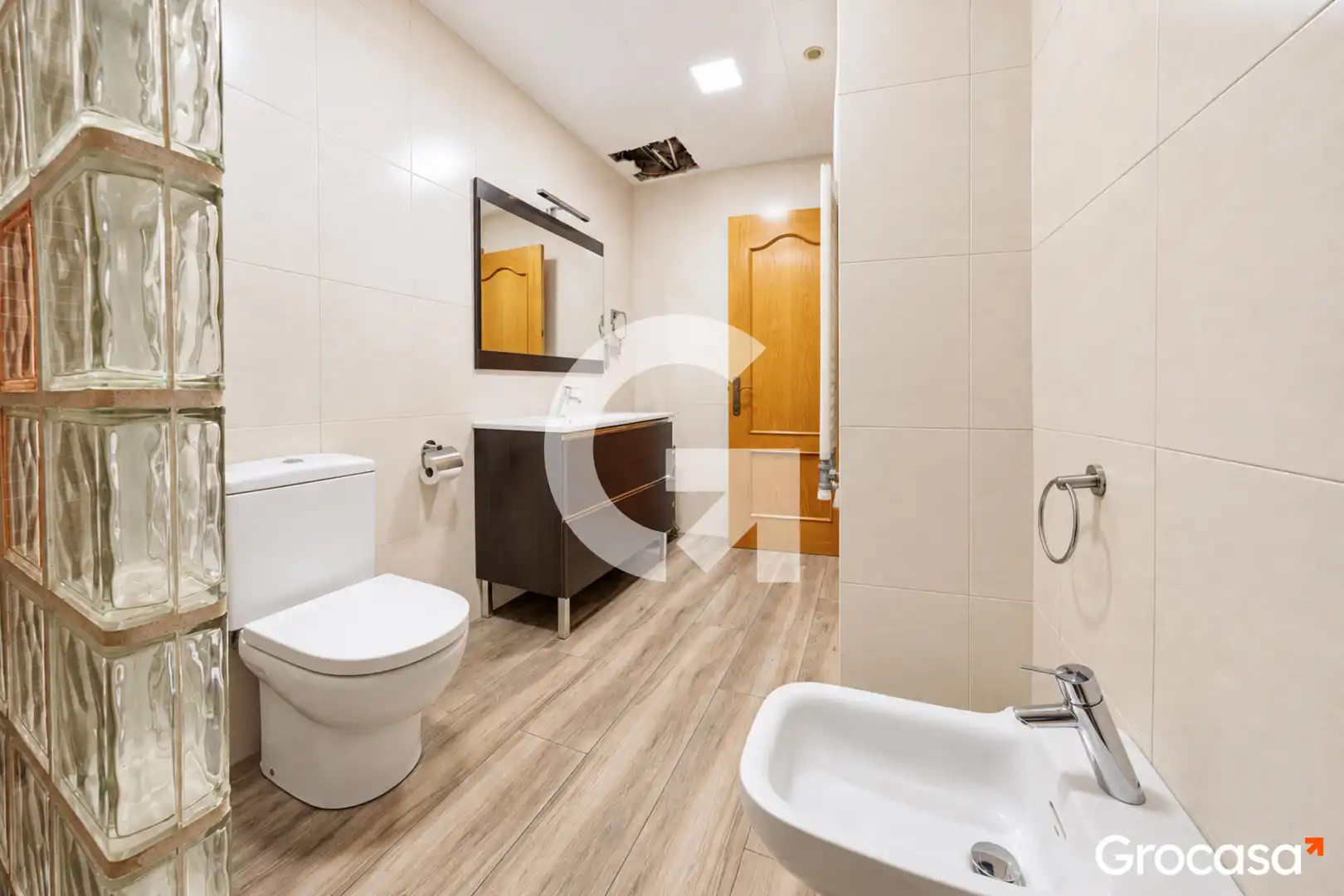Badezimmer von Einfamilien-Reihenhaus zum Verkauf in Nord-oest