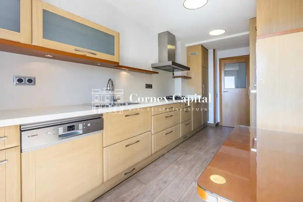 Vista exterior de Dúplex en venda en Barcelona amb Aire condicionat, Calefacció i Jardí privat