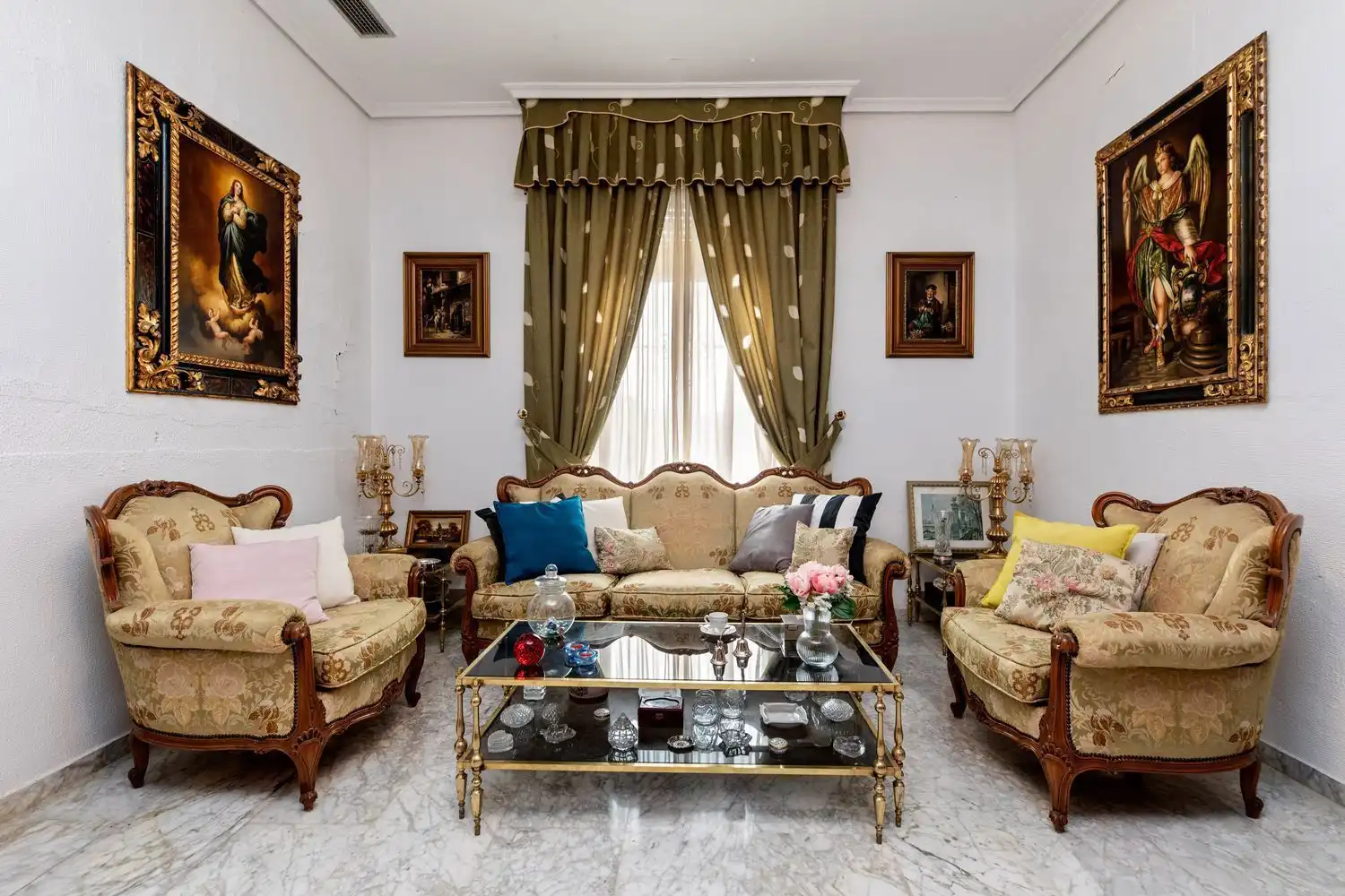 Living room of Houses for sale in Córdoba  with Air Conditioner, Private garden and Terrace