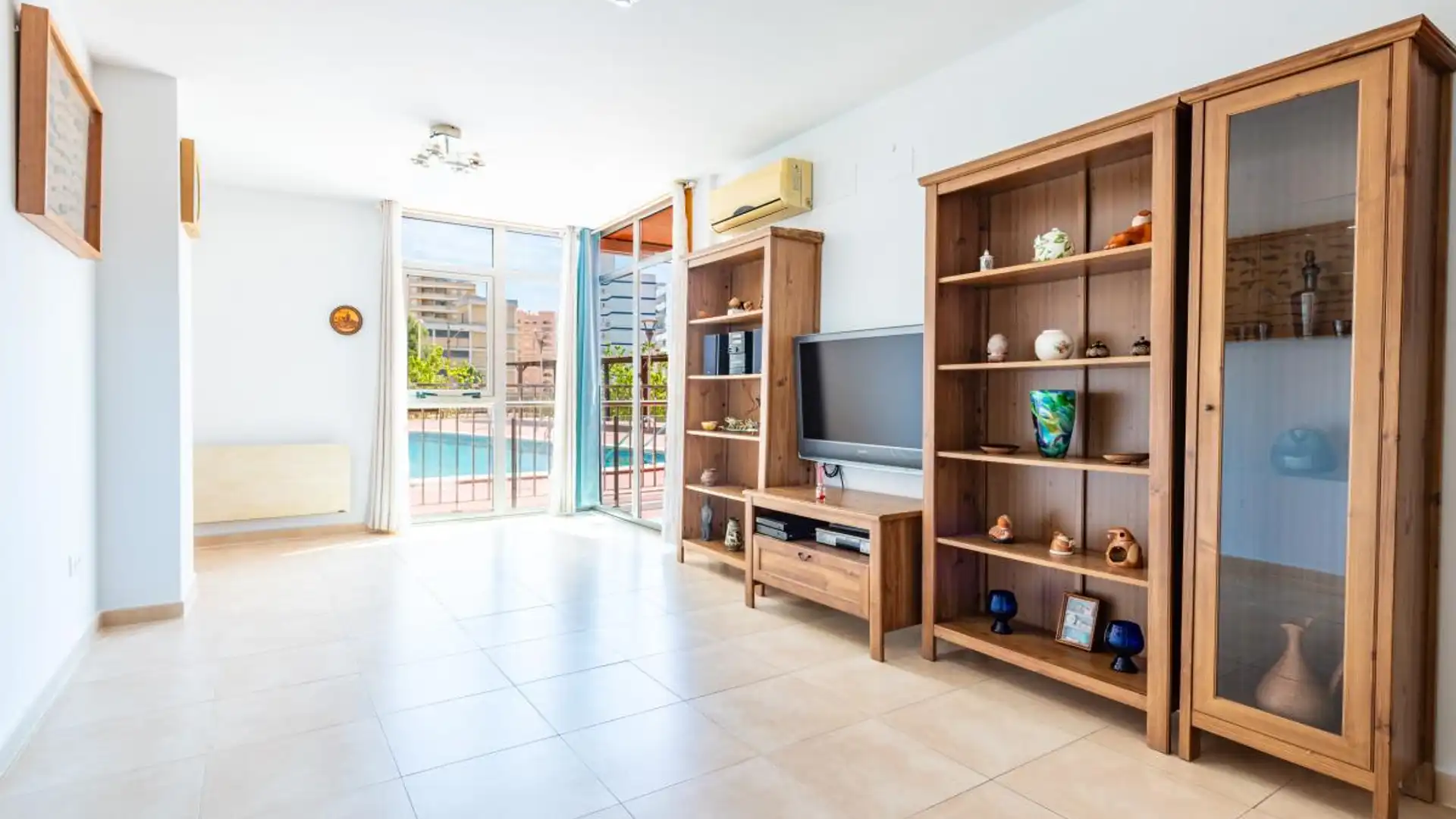 Living room of Study for sale in Oropesa del Mar / Orpesa  with Air Conditioner, Heating and Terrace