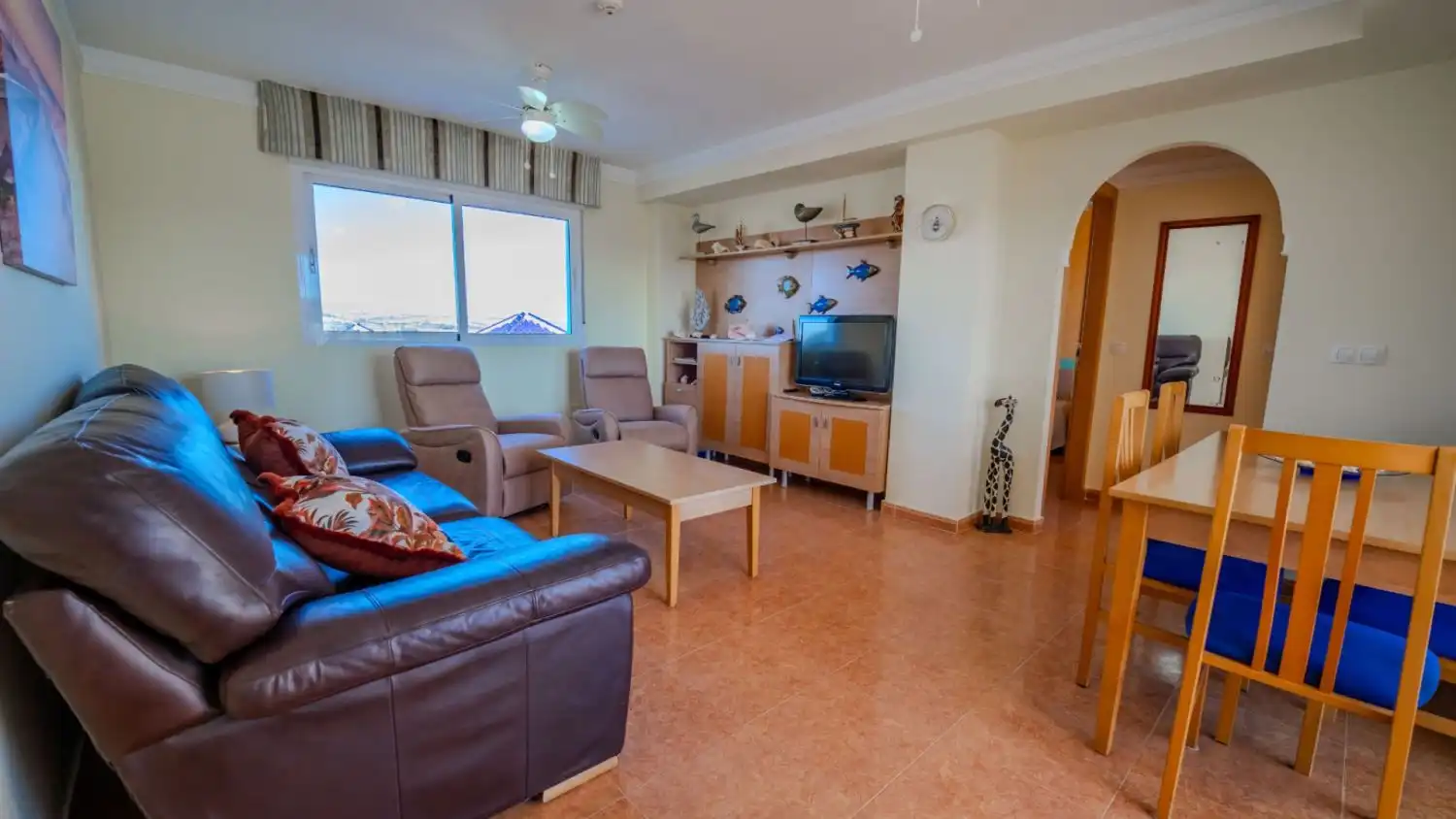 Sala d'estar de Pis en venda en Guardamar del Segura amb Aire condicionat, Terrassa i Piscina comunitària