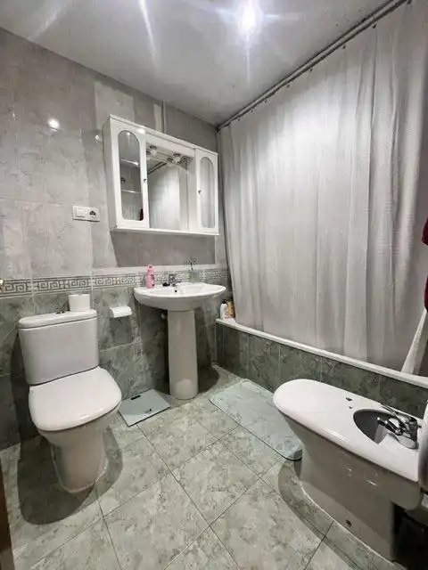 Bany de Apartament en venda en Villaviciosa amb Calefacció i Traster