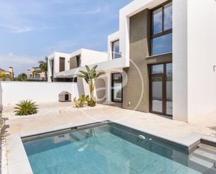 Exterior view of House or chalet to rent in La Pobla de Vallbona  with Air Conditioner, Heating and Private garden