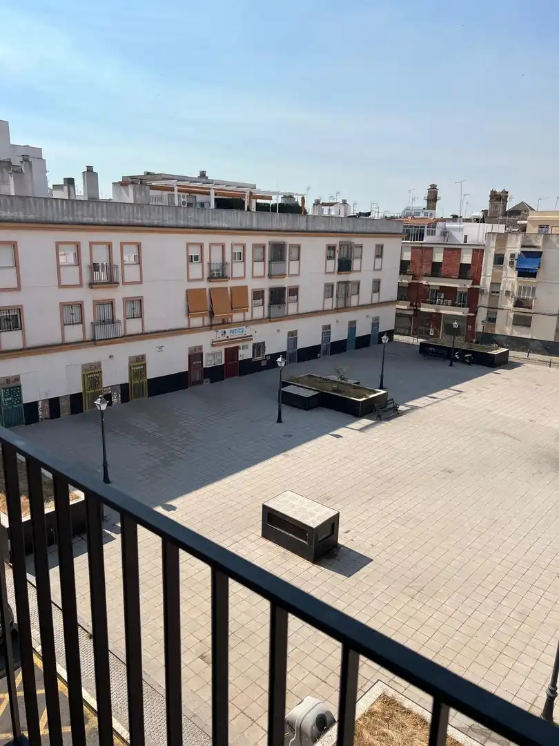 Pis amb terrassa de lloguer a Casco Antiguo, imagen 13