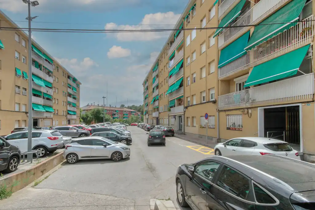 Flat for sale in C/ Romania, Can Parellada