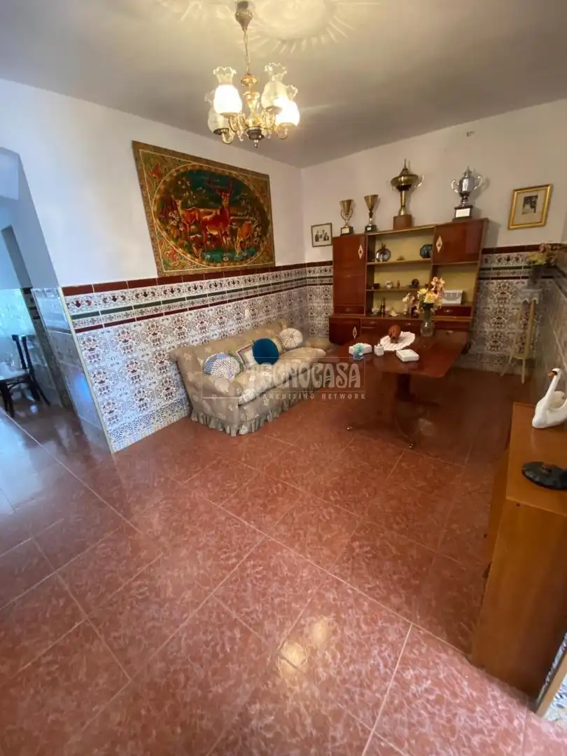 Casa adosada en venda en Esparragalejo amb Calefacció