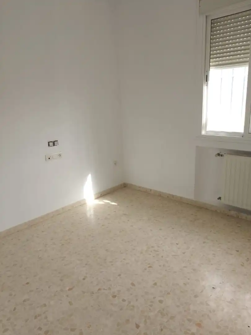 Habitación de Casa o chalet en venta en Dos Hermanas con Jardín privado, Terraza y Balcón