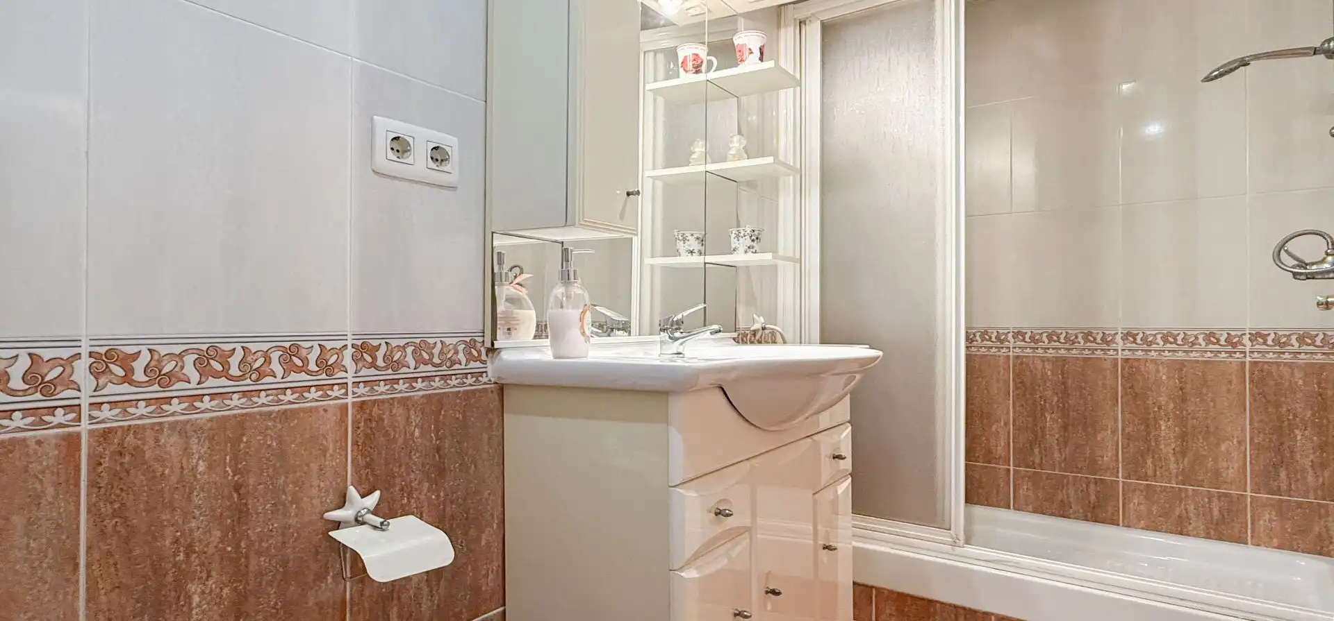 Bathroom of Flat for sale in Sant Boi de Llobregat