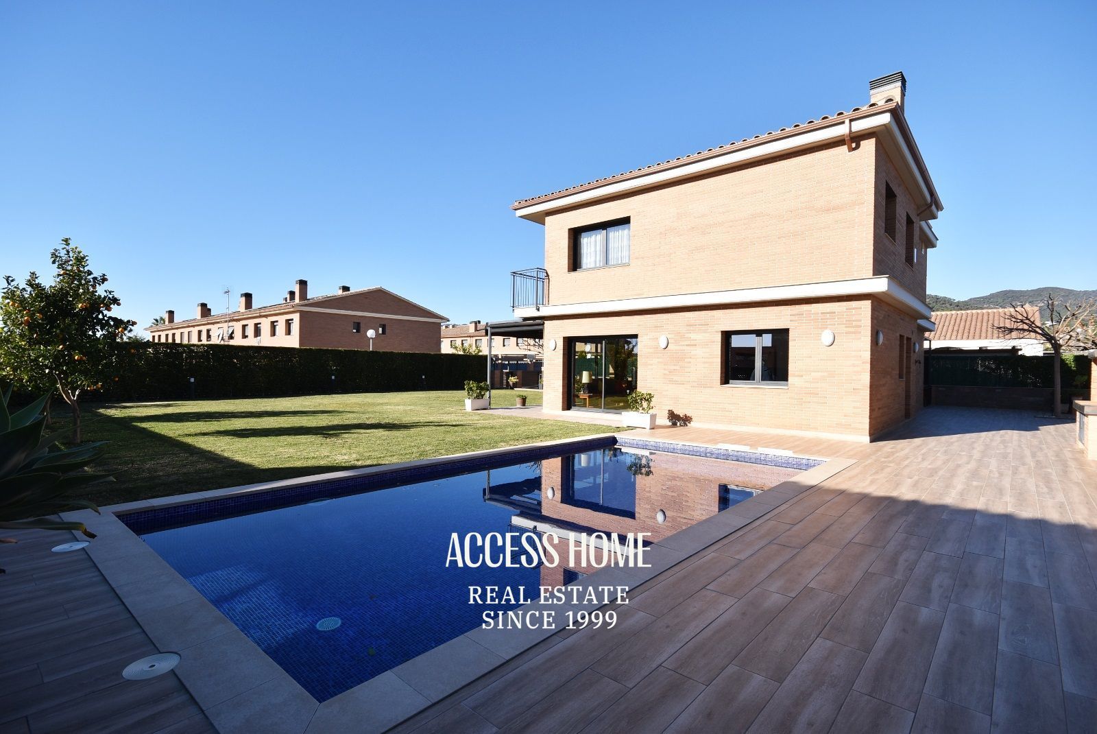 Vista exterior de Casa o xalet en venda en Vilassar de Mar amb Aire condicionat, Calefacció i Traster