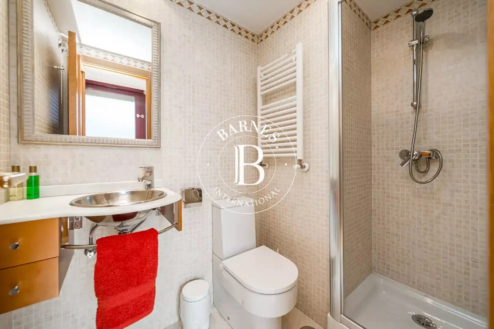 Badezimmer von Wohnung zur Miete in Madrid mit Klimaanlage, Heizung und Terrasse