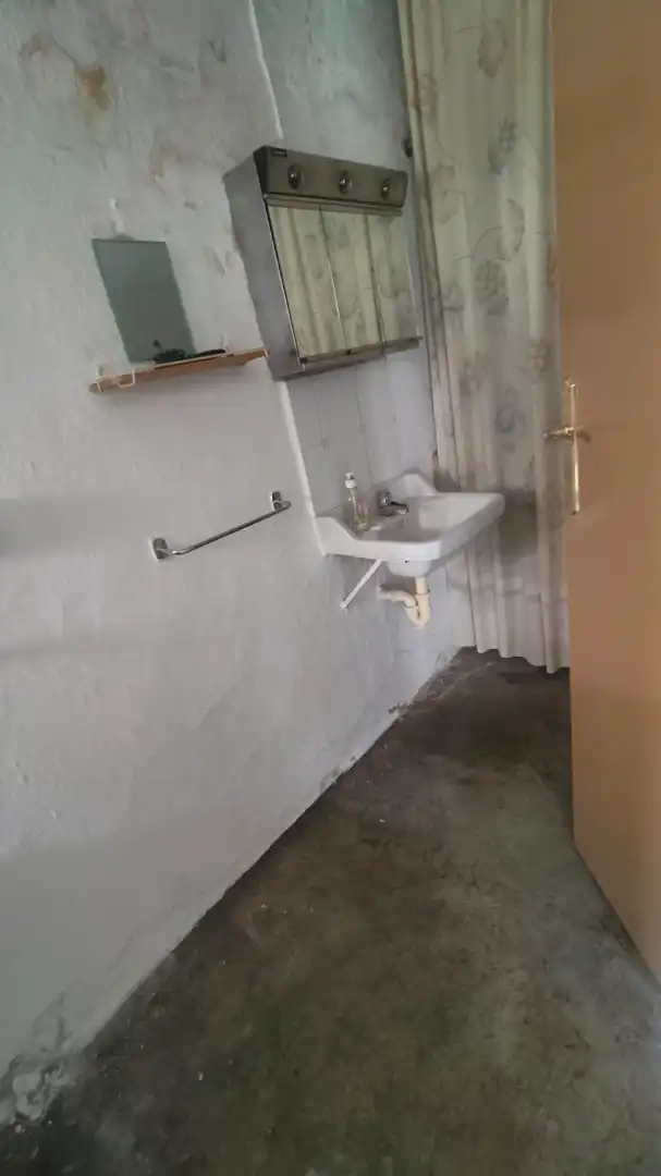 Bany de Casa o xalet en venda en Baza amb Moblat