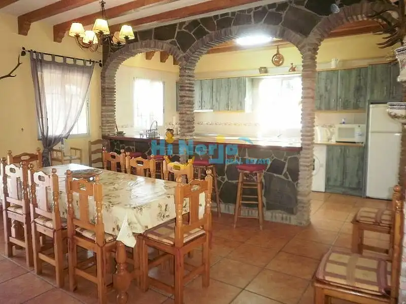 Chalet con piscina en venta en Centro, imagen 4