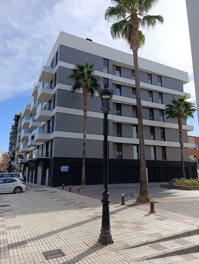 Locale commerciale in affitto a Calle Lazaga 12, imagen 2