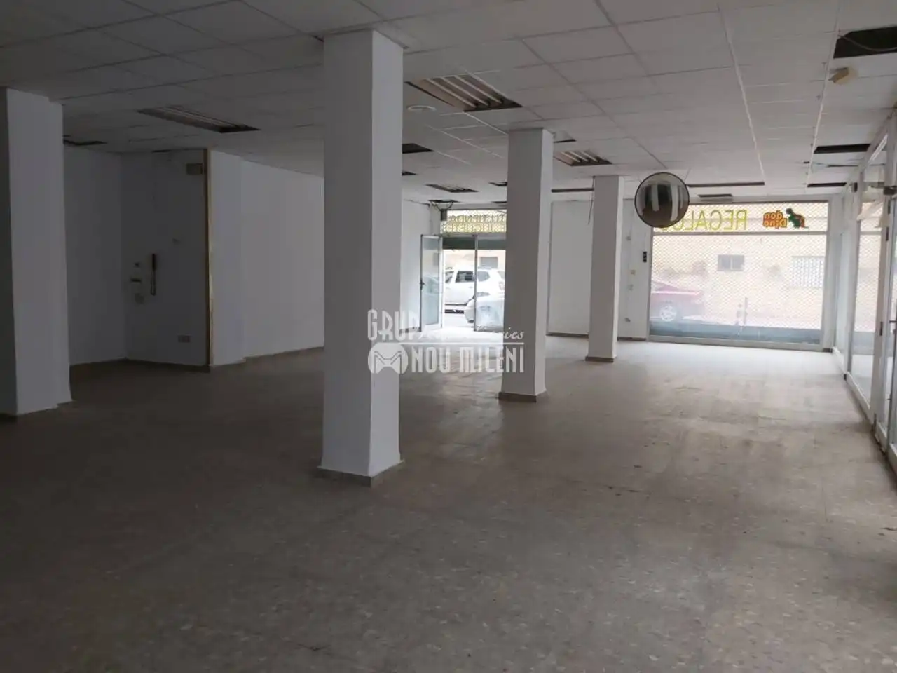 Local comercial en venda a Calle Maestra Inés Mir, imagen 2