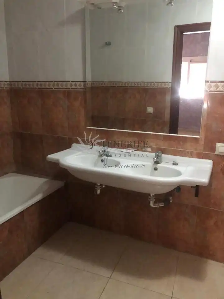 Bathroom of Flat for sale in Granadilla de Abona  with Terrace