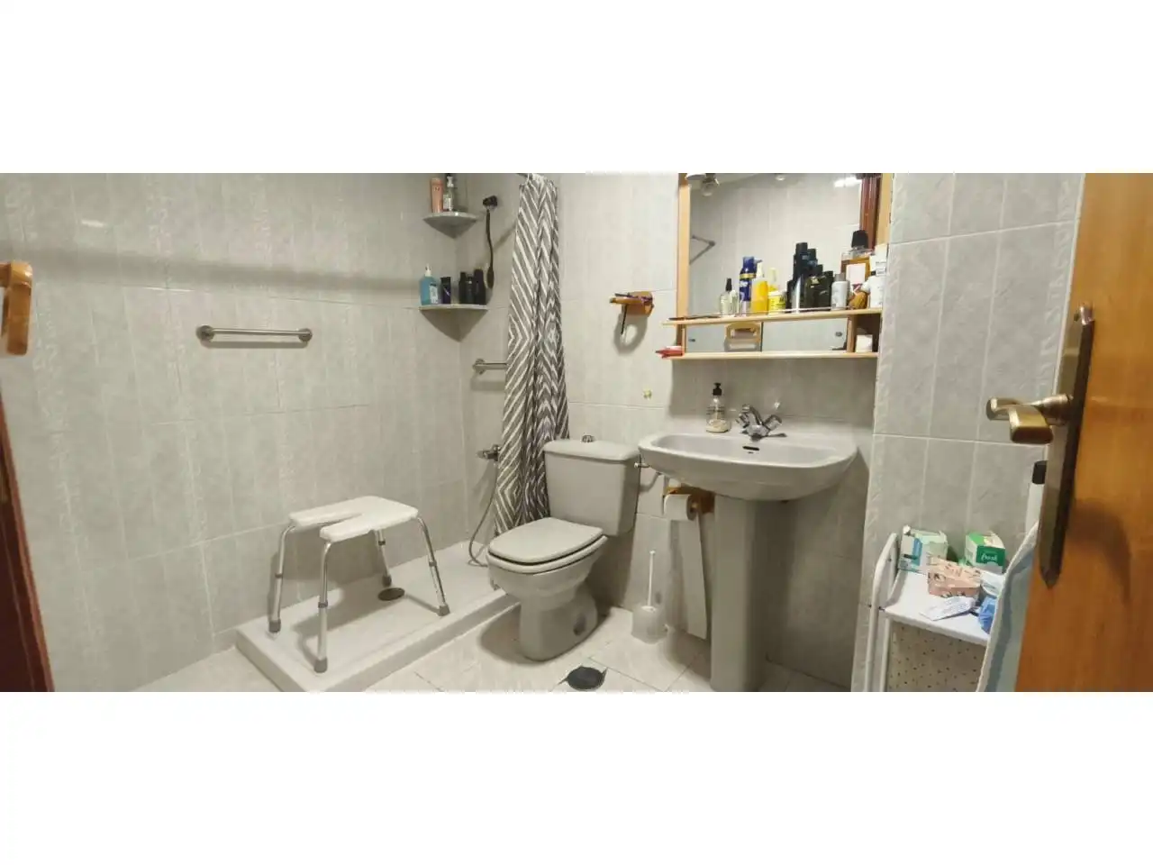 Baño de Piso en venta en Alicante / Alacant con Calefacción y Balcón