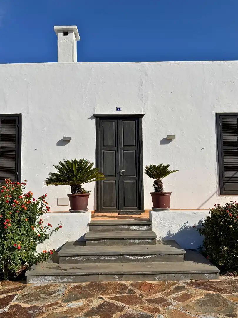 Vista exterior de Casa o chalet en venta en Haría con Jardín privado y Amueblado
