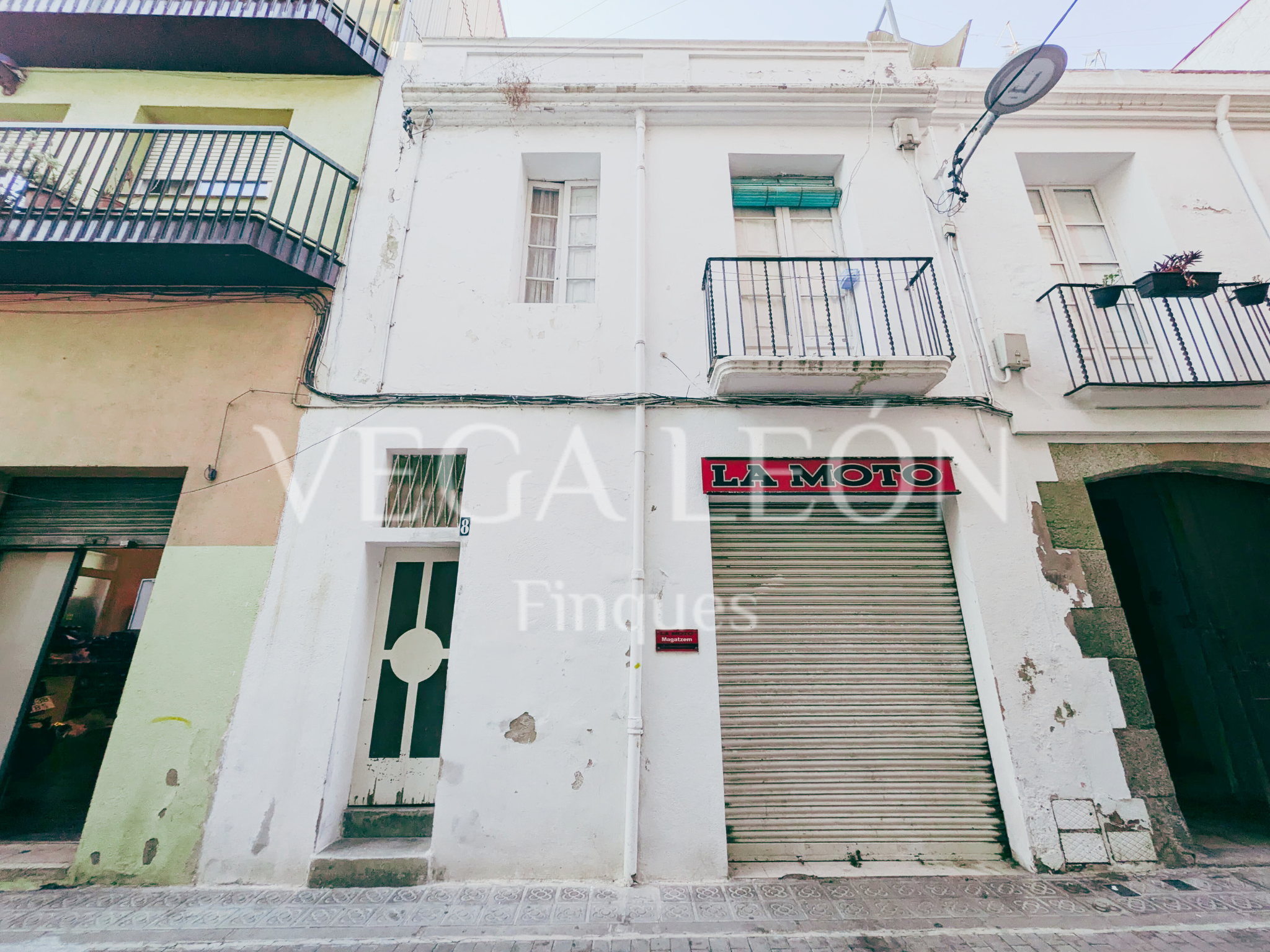 Exterior view of Single-family semi-detached for sale in Arenys de Mar  with Terrace and Balcony