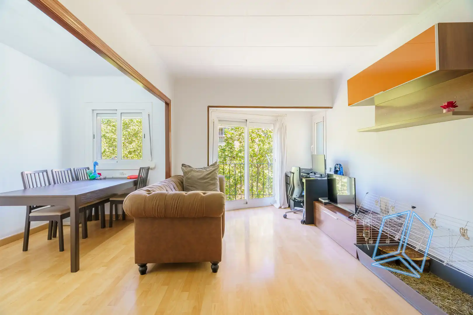 Living room of Flat for sale in  Barcelona Capital  with Heating and Balcony