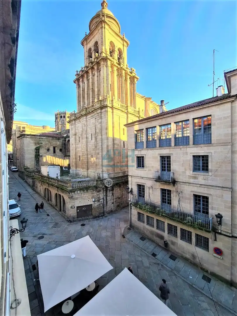 Vista exterior de Estudi de lloguer en Ourense Capital  amb Calefacció i Parquet