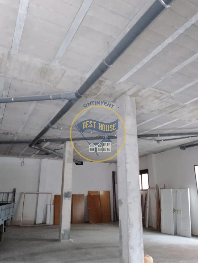 Local comercial en venda a Centro, imagen 2