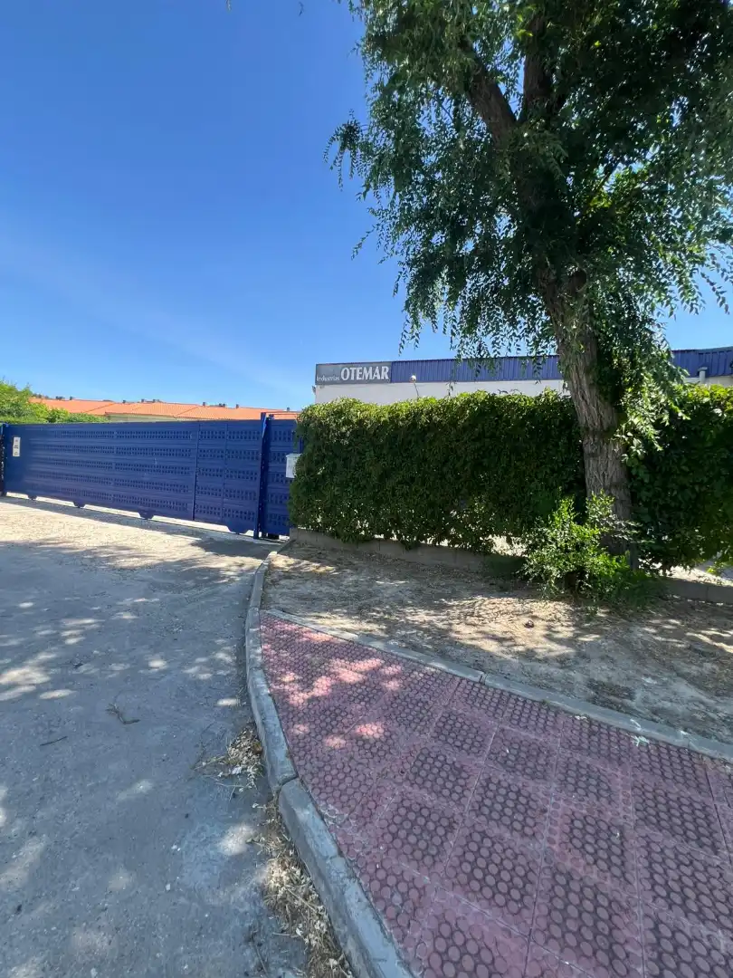Vista exterior de Nau industrial de lloguer en Ontígola