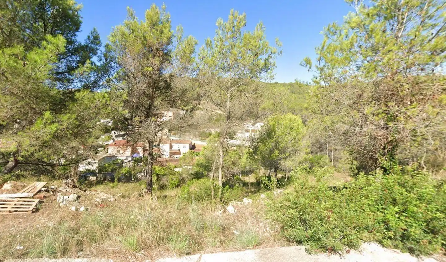 Terreny residencial en venda a Calle los Pinos, 84, Spain