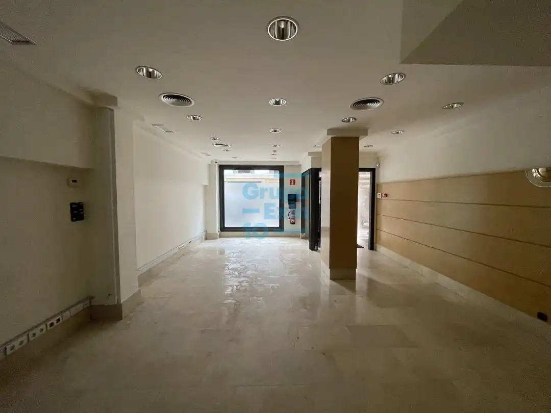 Local comercial en venda a Calle Bermingham 13, imagen 11