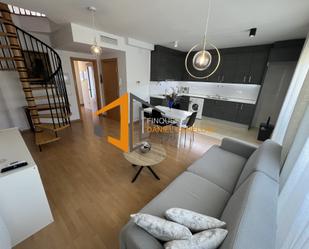 Sala d'estar de Dúplex de lloguer en Castellserà amb Calefacció, Parquet i Terrassa