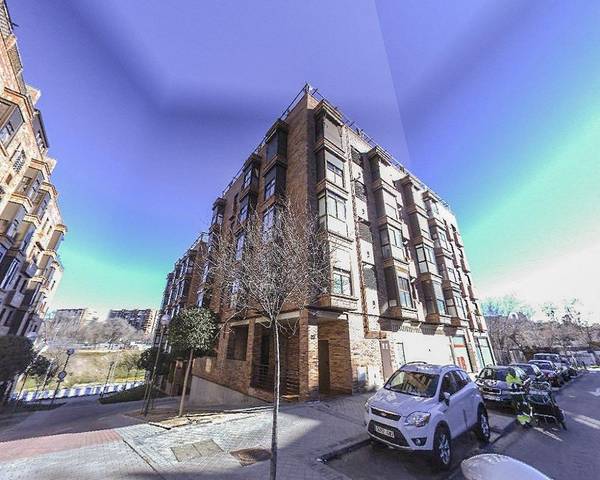 Garaje en Venta en Valle Del Silencio, 24 en Valdezarza