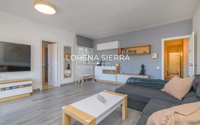 Außenansicht von Wohnung zum verkauf in Sant Climent de Llobregat mit Balkon