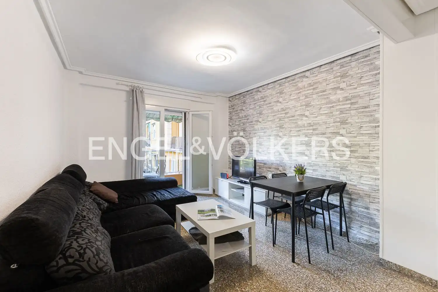Außenansicht von Wohnung zum Verkauf in Valencia mit Heizung, Möbliert und Balkon