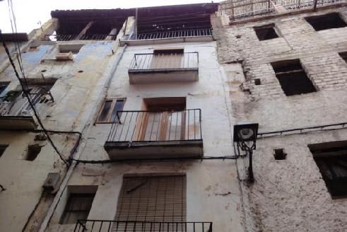 Vista exterior de Piso en venta en Barbastro