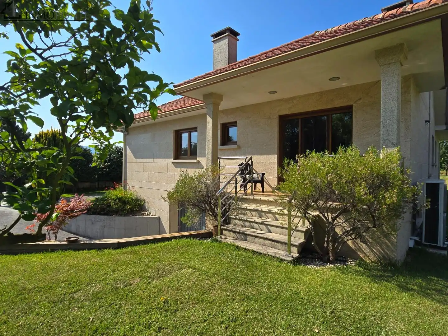 Jardí de Casa o xalet en venda en Pontevedra Capital  amb Calefacció, Jardí privat i Terrassa