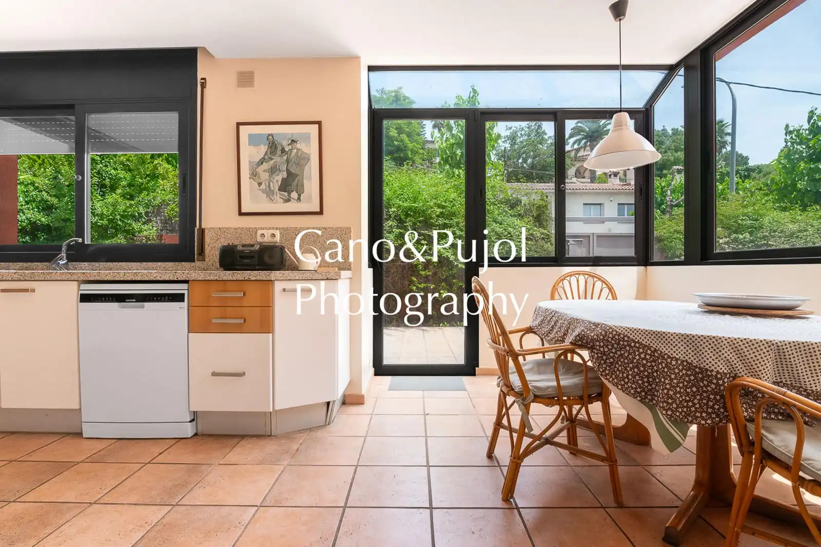Cuina de Casa o xalet en venda en Cerdanyola del Vallès amb Aire condicionat, Calefacció i Terrassa