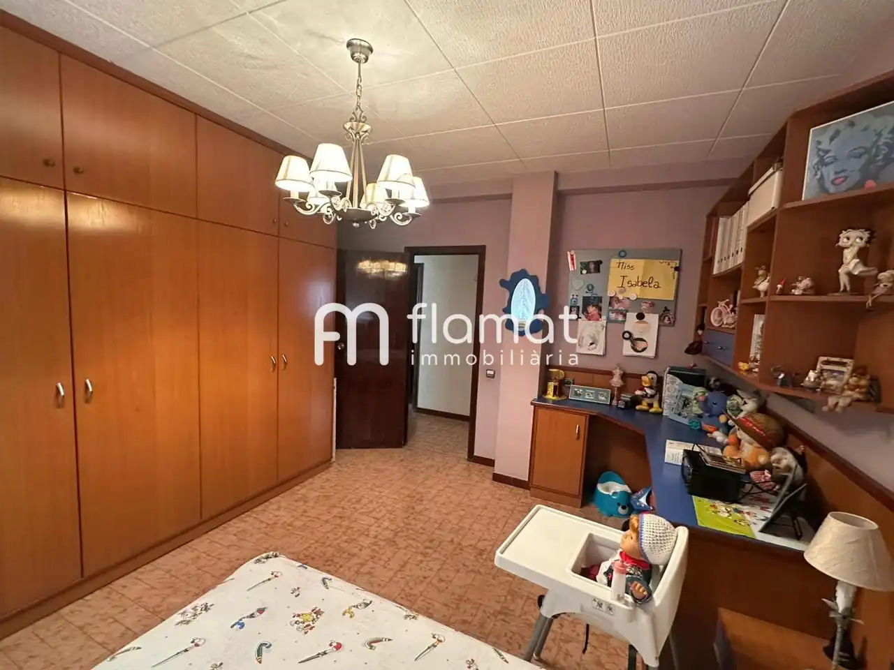 Habitación de Edificio en venta en Santa Coloma de Gramenet