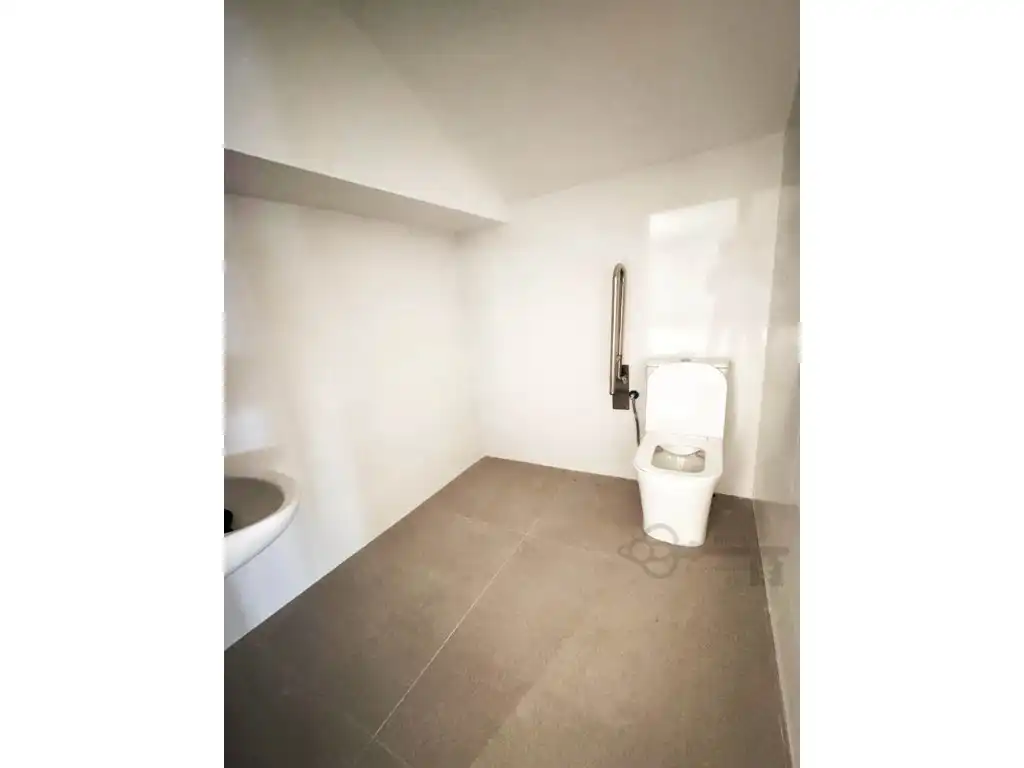 Local comercial de lloguer a Plaza Castellini, imagen 7