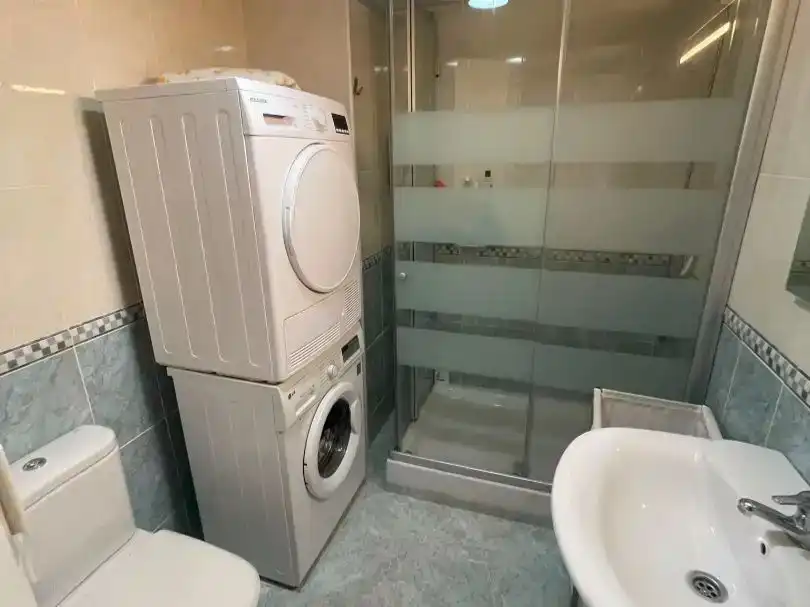 Bathroom of Flat for rent in El Campello  with Air Conditioner, Swimming Pool and Furnished
