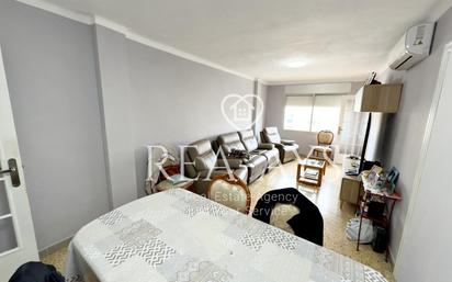 Flat for sale in Cornellà de Llobregat  with Air Conditioner, Heating and Terrace