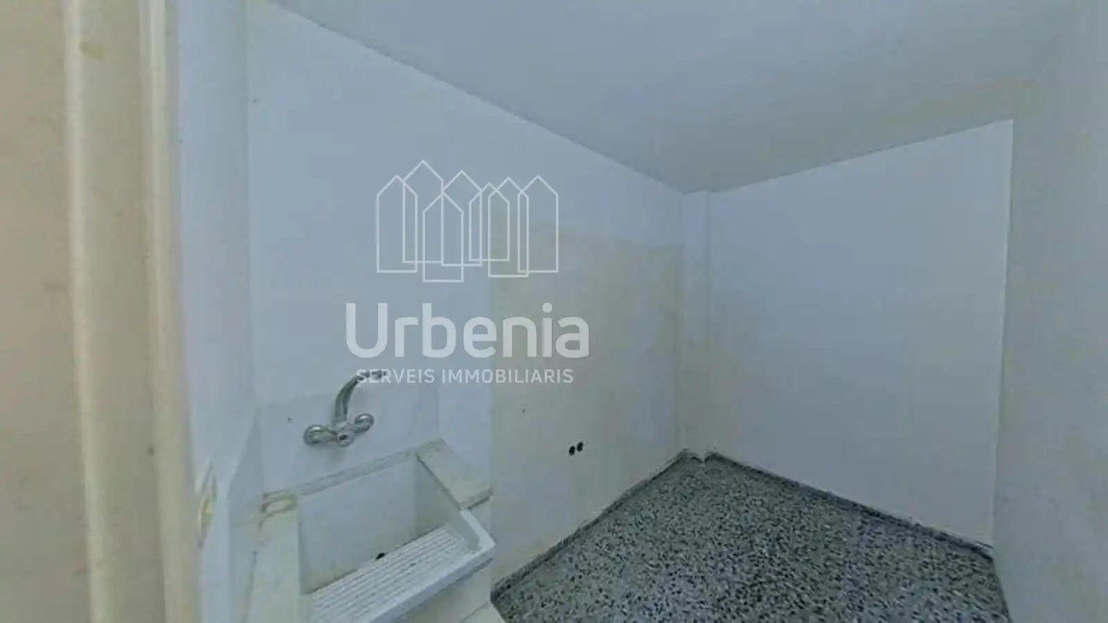 Piso en venta en Escales, Urbanitzacions