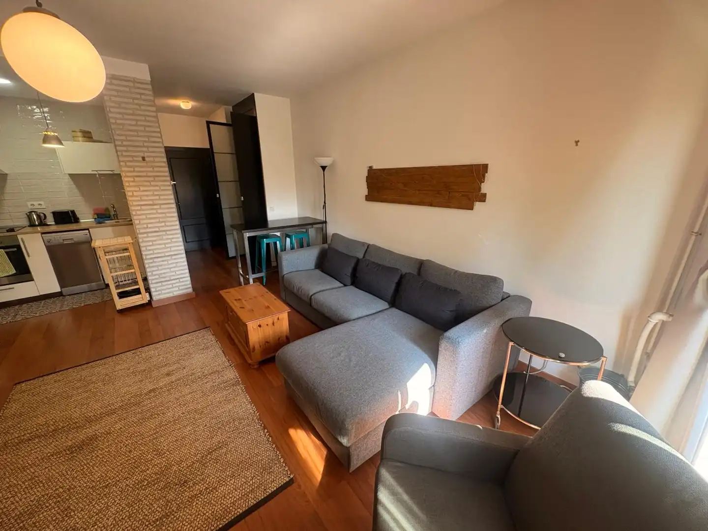 Wohnzimmer von Wohnung zur Miete in Madrid mit Heizung und Balkon