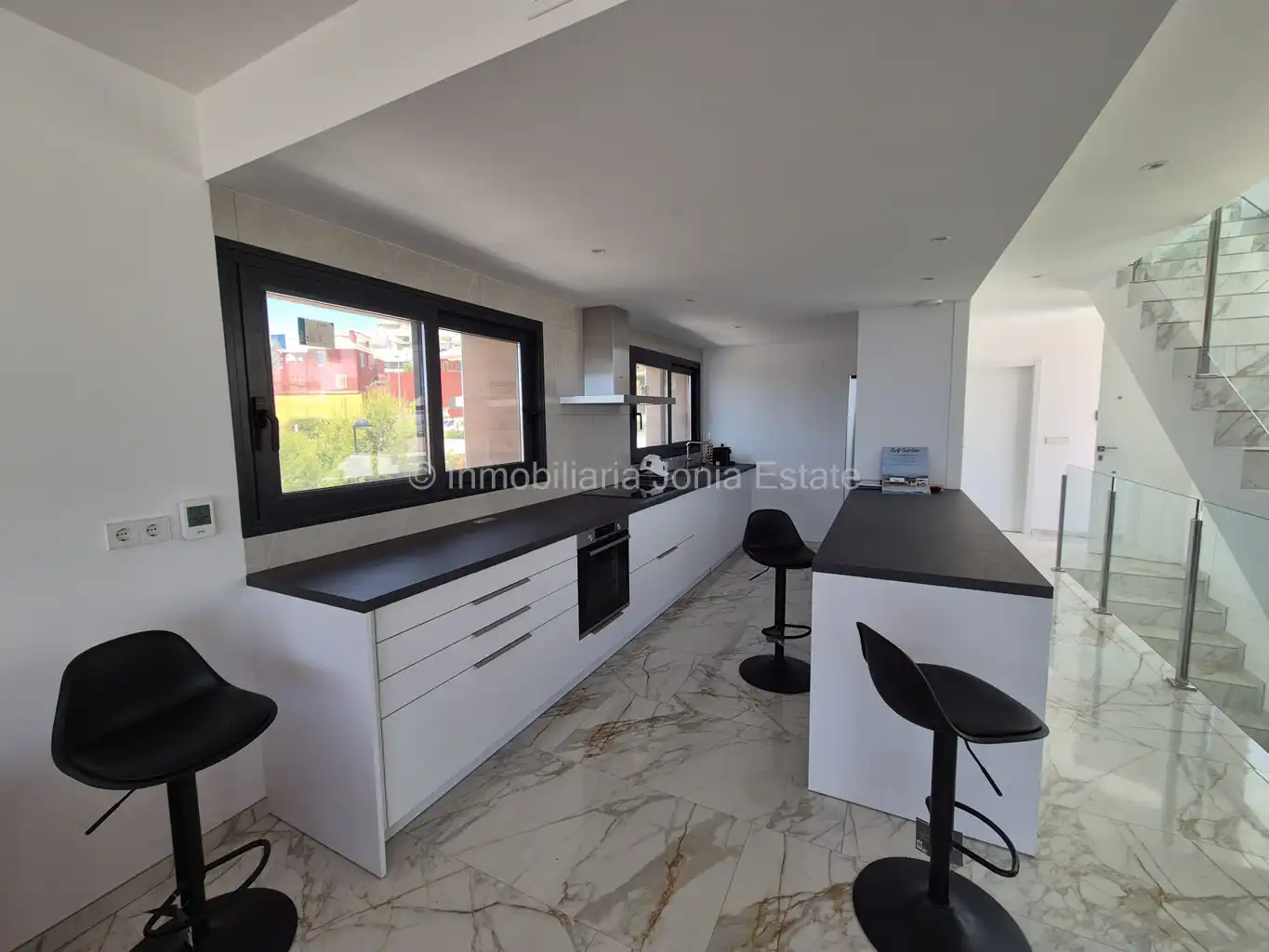 Villa mit Pool zum Verkauf in Golf Bahía, imagen 13