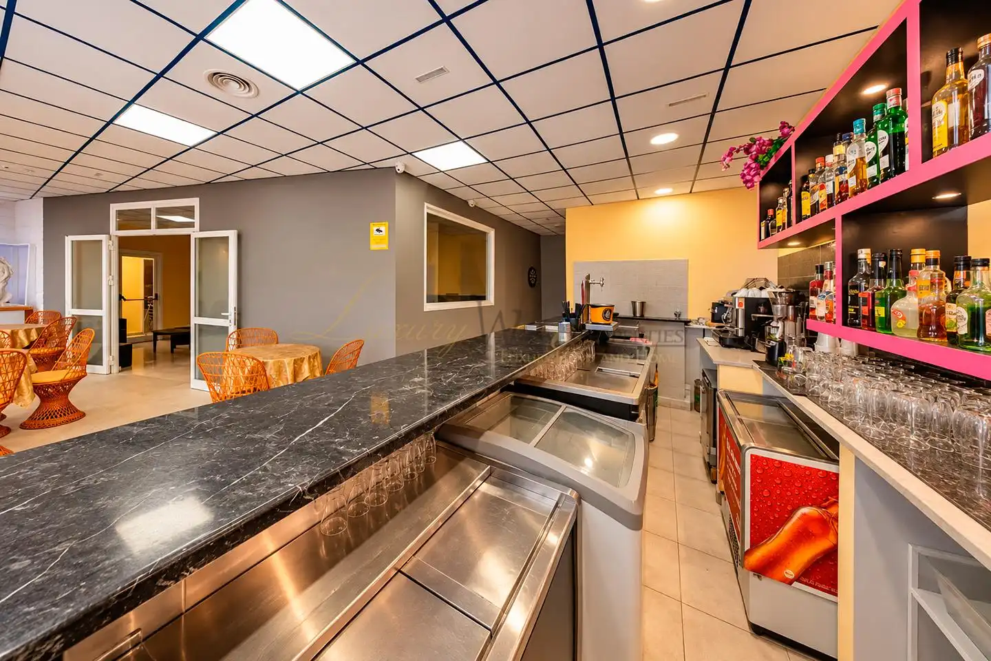 Local comercial en traspaso en Calle Olimpia, imagen 9