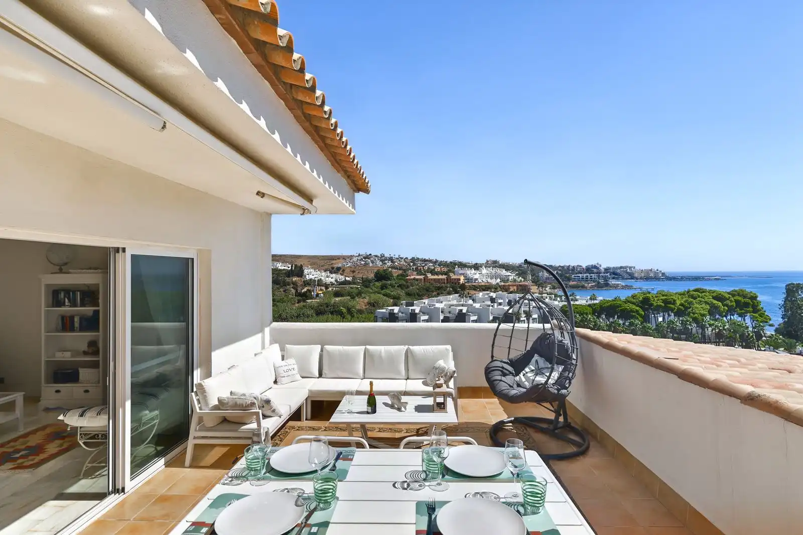 Terrace of Flat for sale in Estepona  with Air Conditioner, Terrace and Community pool