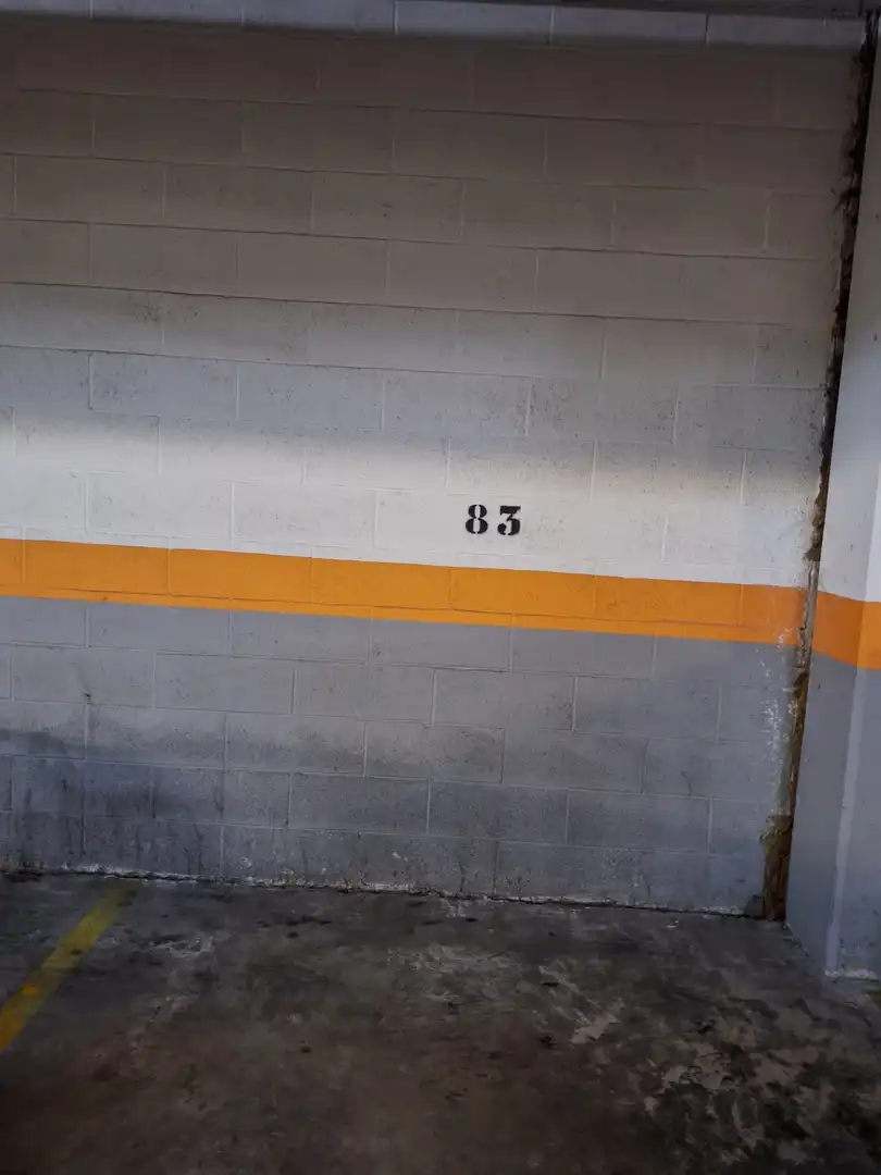 Parkplatz von Wohnung zur Miete in Santander