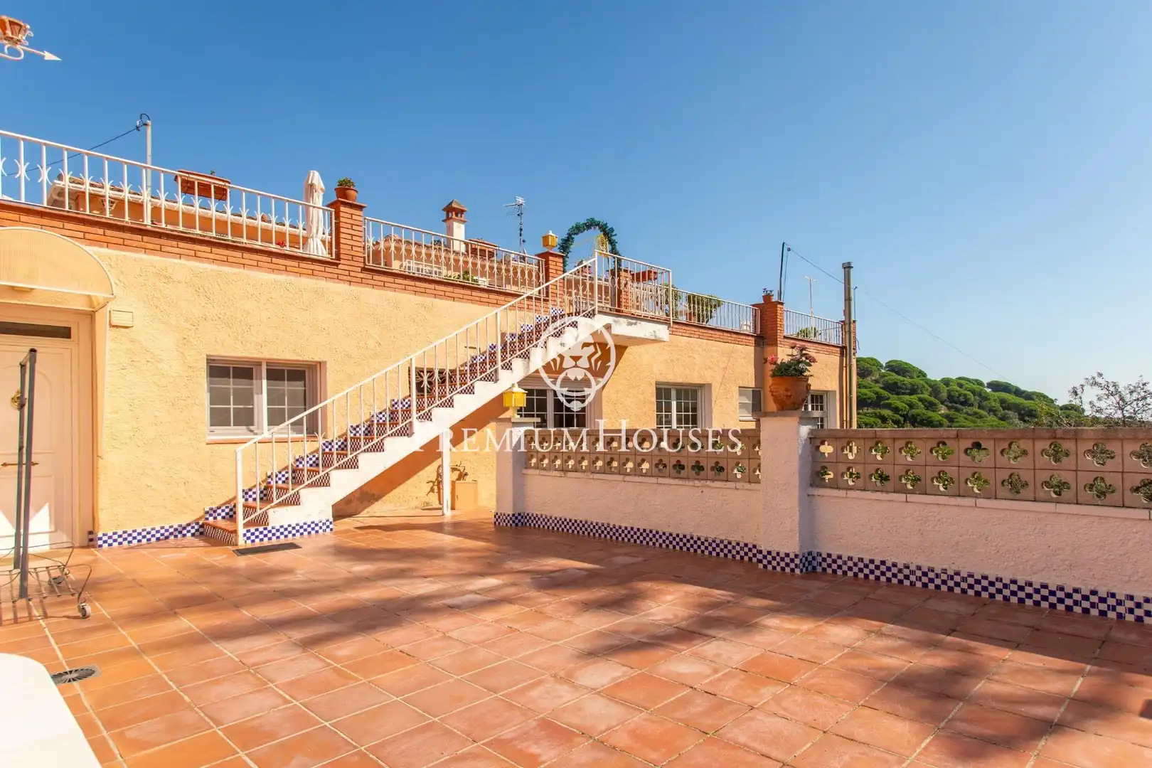 Terrassa de Casa o xalet en venda en Calella amb Aire condicionat, Calefacció i Jardí privat