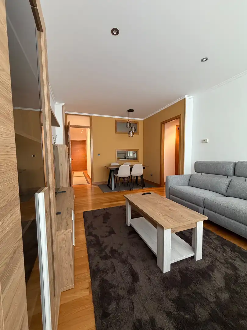 Sala d'estar de Apartament de lloguer en Lugo amb Calefacció, Traster i Moblat