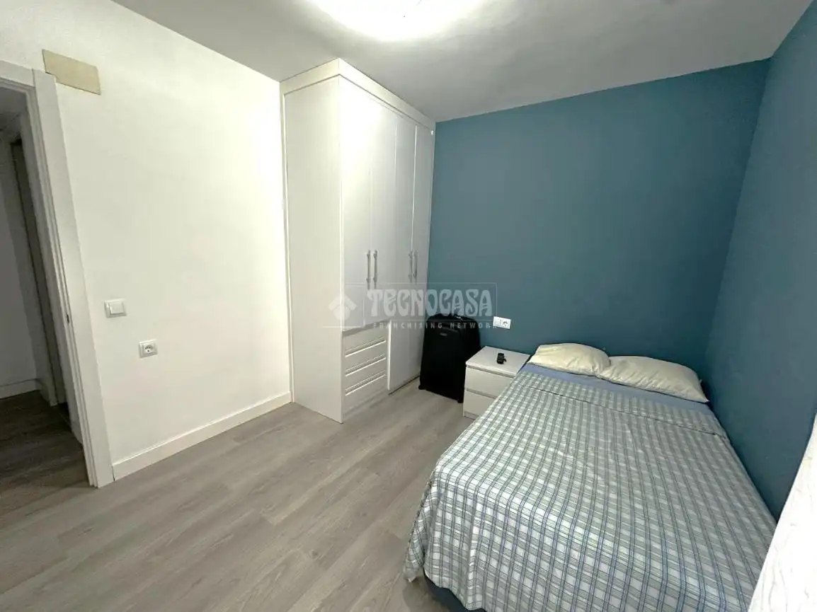 Habitación de Piso en venta en Parla con Aire acondicionado, Parquet y Amueblado
