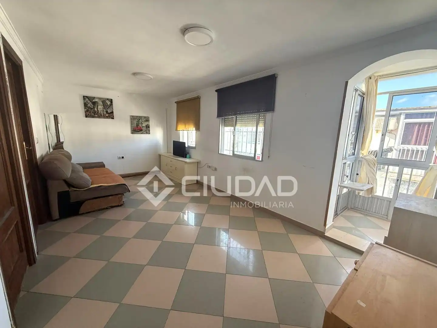 Vista exterior de Piso en venta en Sanlúcar de Barrameda con Balcón